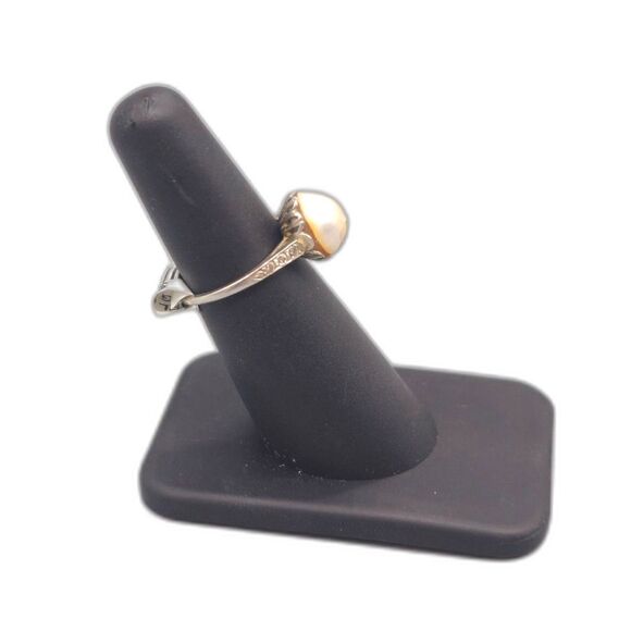 900KT PLATINUM 3.10G PEARL IRID RING SIZE 5 (151137-9) - Picture 2 of 3